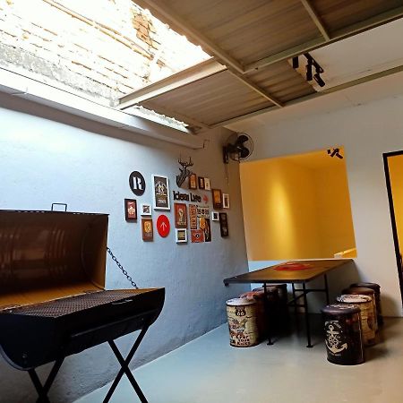 Cozy Homestay With Karaoke System & Pool Table Kuala Lumpur Esterno foto